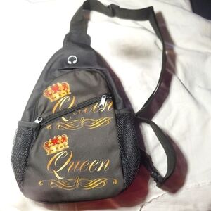 Queen Cross Body Bag